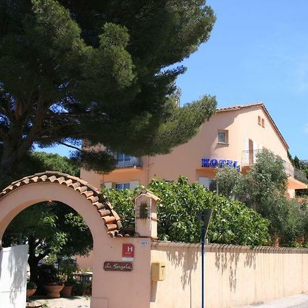 La Pergola Hotel Cavalaire-sur-Mer Bagian luar foto